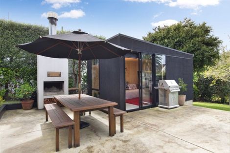 Photo of property in 15 Westmere Park Avenue, Westmere, Auckland, 1022