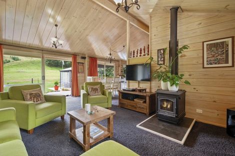 Photo of property in 18 Hurunui Lane, Kinloch, Taupo, 3377