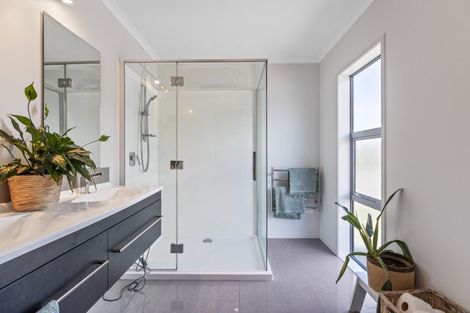 Photo of property in 1801 Mangorei Road, Mangorei, New Plymouth, 4371