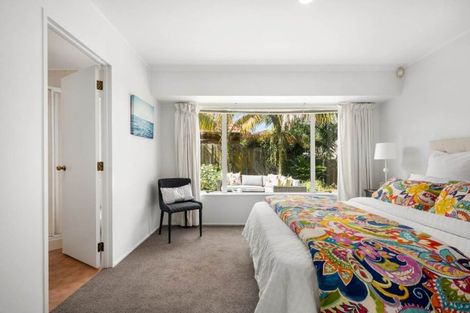 Photo of property in 2/12 Nakhle Place, Manurewa, Auckland, 2105