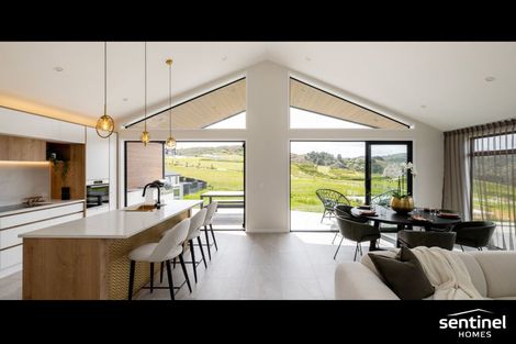 Photo of property in 1 Kauru Lane, Wainui, 0992