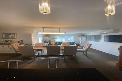 Photo of property in 121 Everglade Drive, Totara Heights, Auckland, 2105