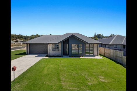 Photo of property in 11 Tiwhatiwha Crescent, Kawerau, 3127