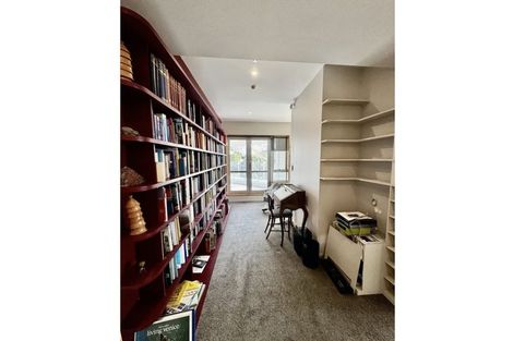 Photo of property in 24c Grafton Road, Roseneath, Wellington, 6011