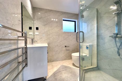 Photo of property in 21a Fairmount Road, Titirangi, Auckland, 0604