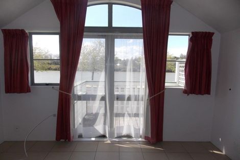 Photo of property in 1 Saint Georges Gate, Whanganui, 4500