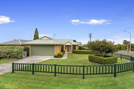 Photo of property in 2 Balmerino Crescent, Pukete, Hamilton, 3200