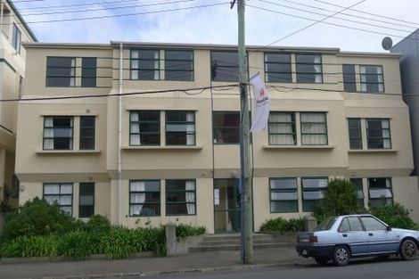 Photo of property in Te Awhina Apartments, 10/22 Sussex Street, Mount Cook, Wellington, 6021