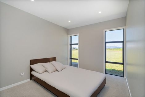 Photo of property in 17 Kahu Crescent, Whitianga, 3510