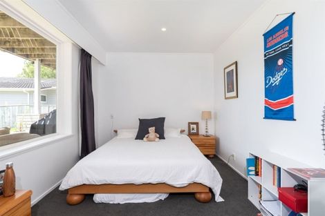 Photo of property in 6 Isobel Road, Greenhithe, Auckland, 0632