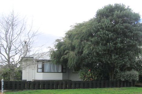 Photo of property in 21 Riverton Road, Mount Maunganui, 3116