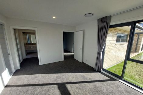 Photo of property in 35 Blue Jacket Drive, Halswell, Christchurch, 8025