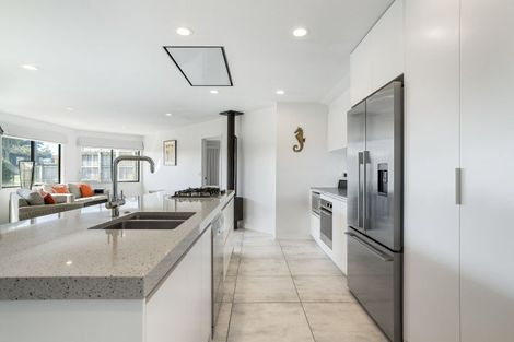 Photo of property in 205 Tamaki Road, Whangamata, 3620