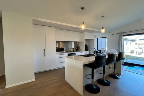 Photo of property in 73 Jack Hanley Drive, Jacks Point, Queenstown, 9371