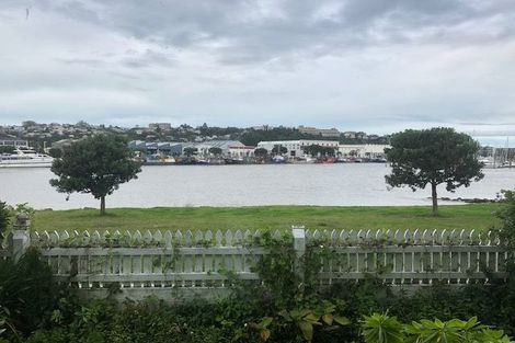 Photo of property in 2/1 Charles Street, Westshore, Napier, 4110