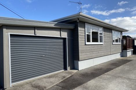 Photo of property in 39 Weiti Road, Orewa, 0931