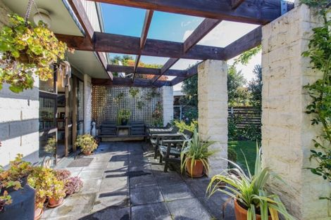 Photo of property in 8 Bankview Place, Amberley, 7410