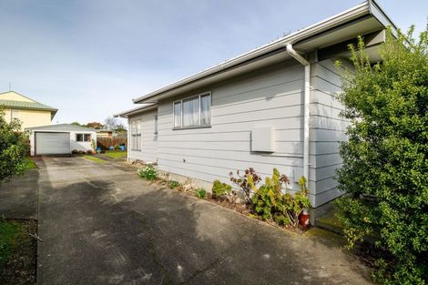 Photo of property in 21 John F Kennedy Drive, Milson, Palmerston North, 4414