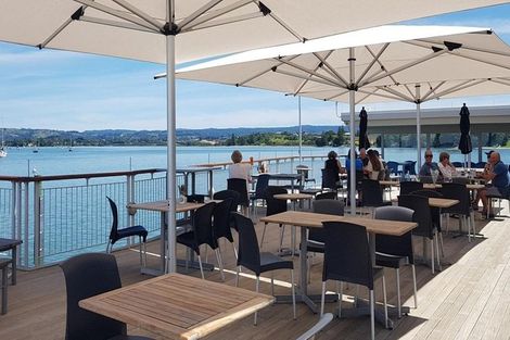 Photo of property in 87 Harbour View Road, Omokoroa, 3114