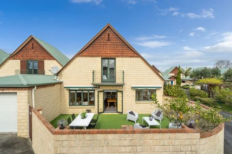 Photo of property in 4/52 Taharoto Road, Takapuna, Auckland, 0622