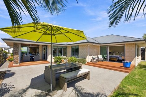 Photo of property in 82 Palm Springs Boulevard, Papamoa Beach, Papamoa, 3118