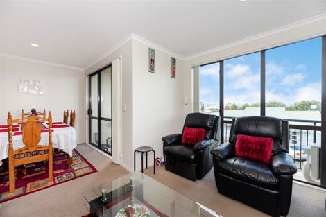 Photo of property in 3n/1 Wadier Place, Henderson, Auckland, 0610