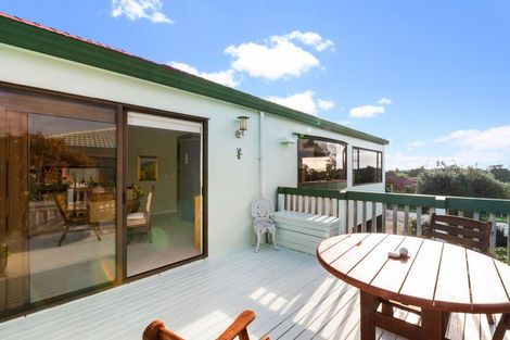 Photo of property in 39 Alec Craig Way, Gulf Harbour, Whangaparaoa, 0930