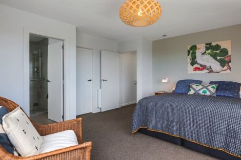 Photo of property in 76 Endeavour Drive, Whitby, Porirua, 5024