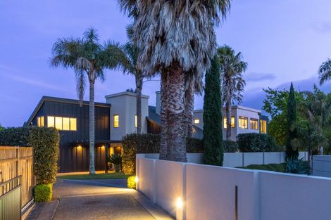 Photo of property in 15 Pastoral Lane, Hokowhitu, Palmerston North, 4410