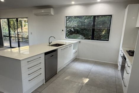 Photo of property in 54 The Enclave, Totara Heights, Auckland, 2105