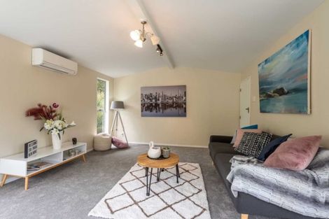 Photo of property in 15 Westhaven Drive, Tawa, Wellington, 5028