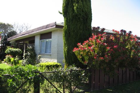 Photo of property in 2a Cypress Grove, Paraparaumu, 5032