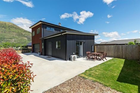 Photo of property in 3 Peterley Road, Lower Shotover, Queenstown, 9304