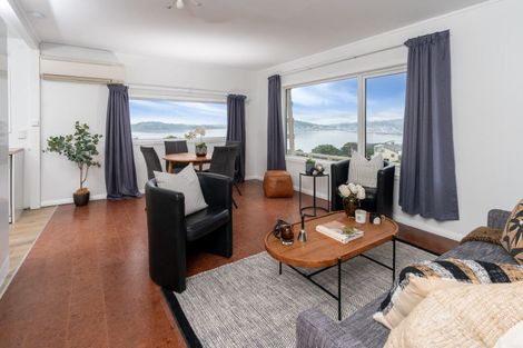 Photo of property in 2/72 Homebush Road, Khandallah, Wellington, 6035