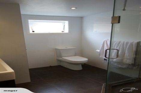 Photo of property in 23 Amaru Road, One Tree Hill, Auckland, 1061