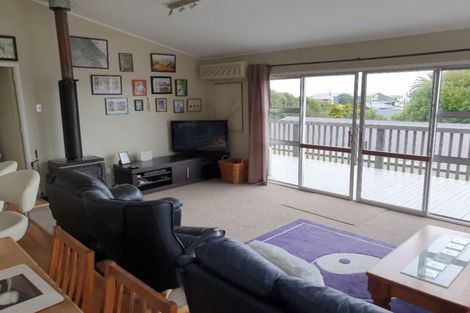 Photo of property in 11 Hewlett Road, Karoro, Greymouth, 7805