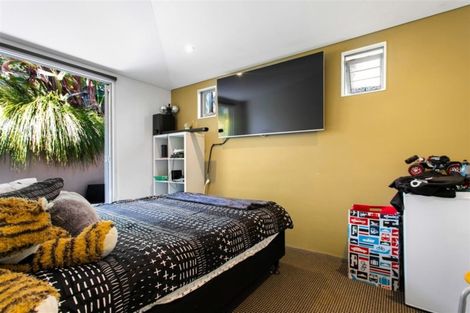 Photo of property in 3 Sandhurst Rise, Henderson, Auckland, 0612