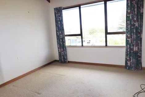 Photo of property in 1/20a Old Lake Road, Narrow Neck, Auckland, 0622