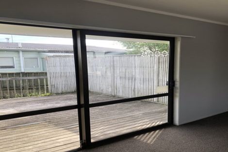 Photo of property in 1/86 Astley Avenue, New Lynn, Auckland, 0600