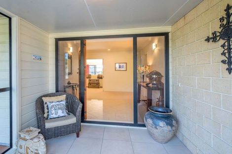 Photo of property in 38 Monarch Place, Paraparaumu Beach, Paraparaumu, 5032