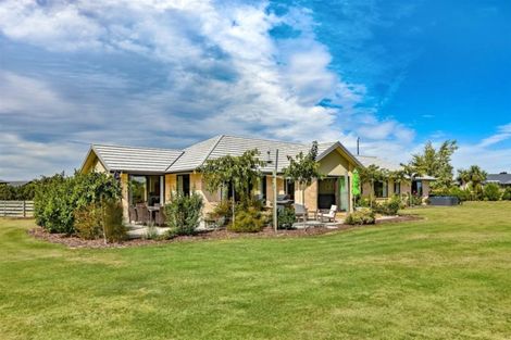 Photo of property in 2 Jacks Drive, West Melton, 7618