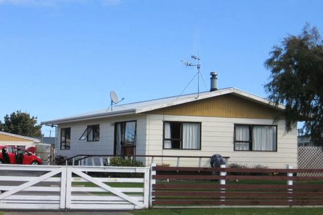 Photo of property in 30 Seabury Avenue, Foxton Beach, Foxton, 4815
