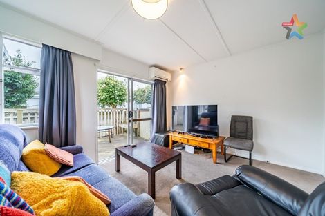 Photo of property in 4 Tui Grove, Elderslea, Upper Hutt, 5018