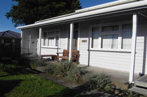 Photo of property in 22 Brown Street, Inglewood, 4330