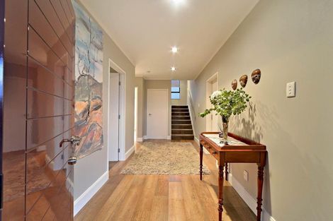 Photo of property in 3a Lynton Road, Bucklands Beach, Auckland, 2012