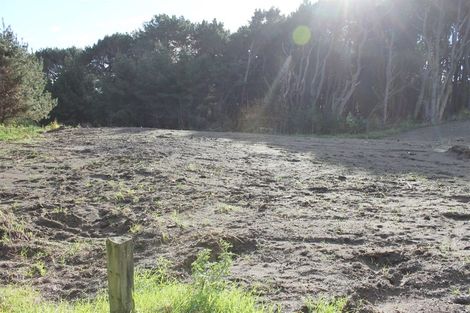 Photo of property in 4e Rangiuru Road, Otaki Beach, Otaki, 5512