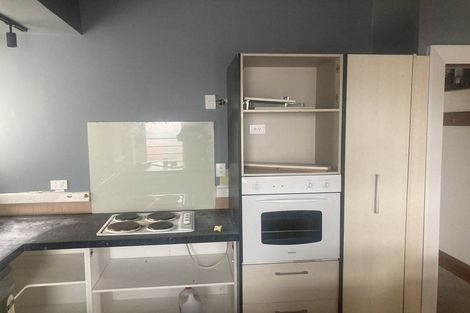 Photo of property in 100 Shakespeare Road, Waltham, Christchurch, 8023