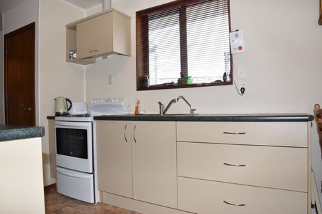 Photo of property in 17 Milford Street, Heidelberg, Invercargill, 9812