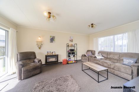 Photo of property in 25 Chadwick Place, Highbury, Palmerston North, 4412