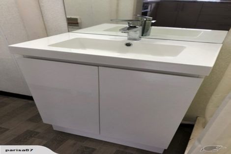 Photo of property in 18 Southern Cross Crescent, Island Bay, Wellington, 6023